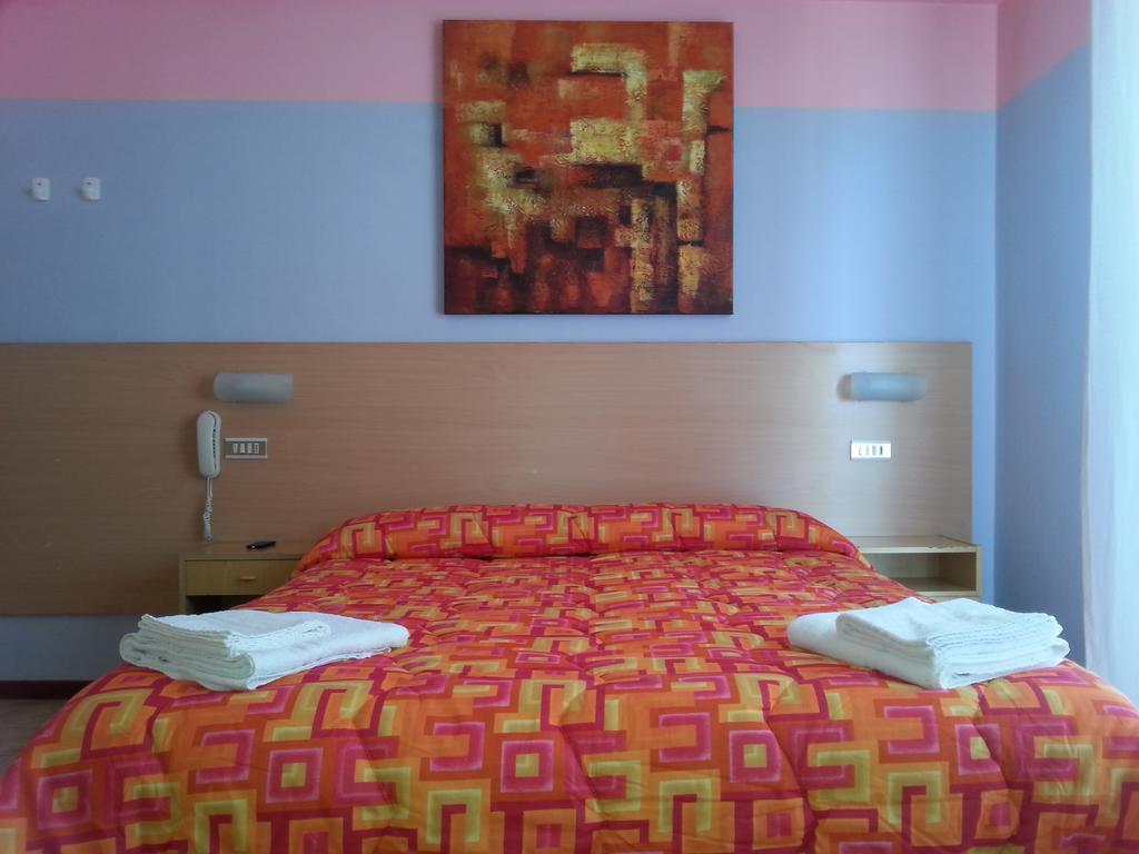 Hotel Marinella Ρίμινι Εξωτερικό φωτογραφία